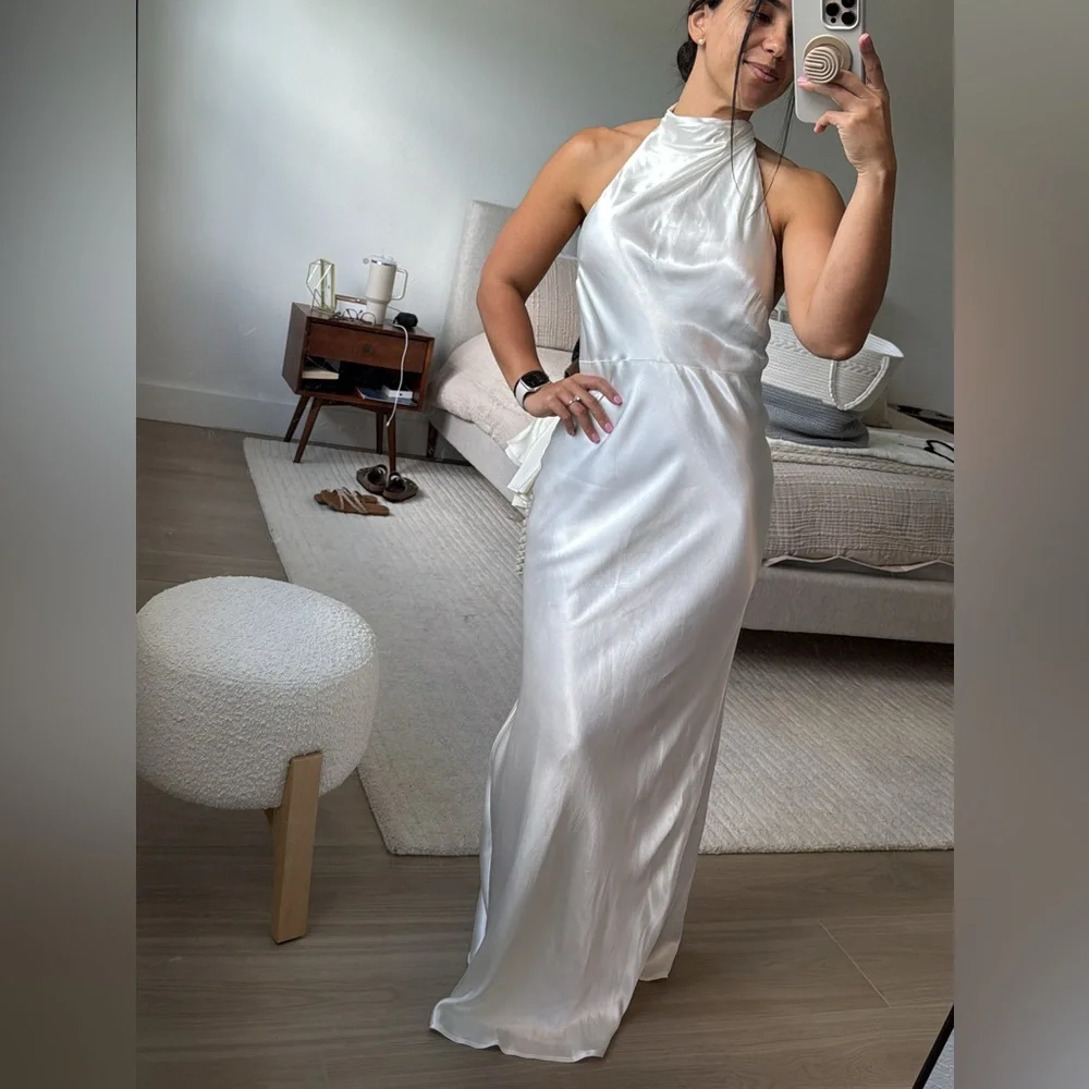 Meshki Elegant Backless White Dress - Picture 6 of 7
